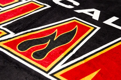 Brisača Official Merchandise  NHL Calgary Flames Black