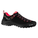Ženska obutev za uporabo na prostem Salewa WILDFIRE LEATHER Black/Fluo Coral