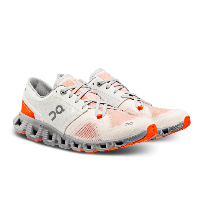 Ženska tekaška obutev On X Ivory/Alloy  EUR 38,5